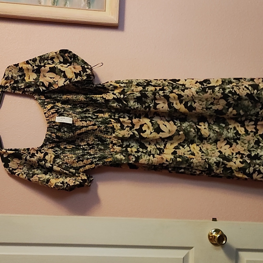 Beautiful dress never worn